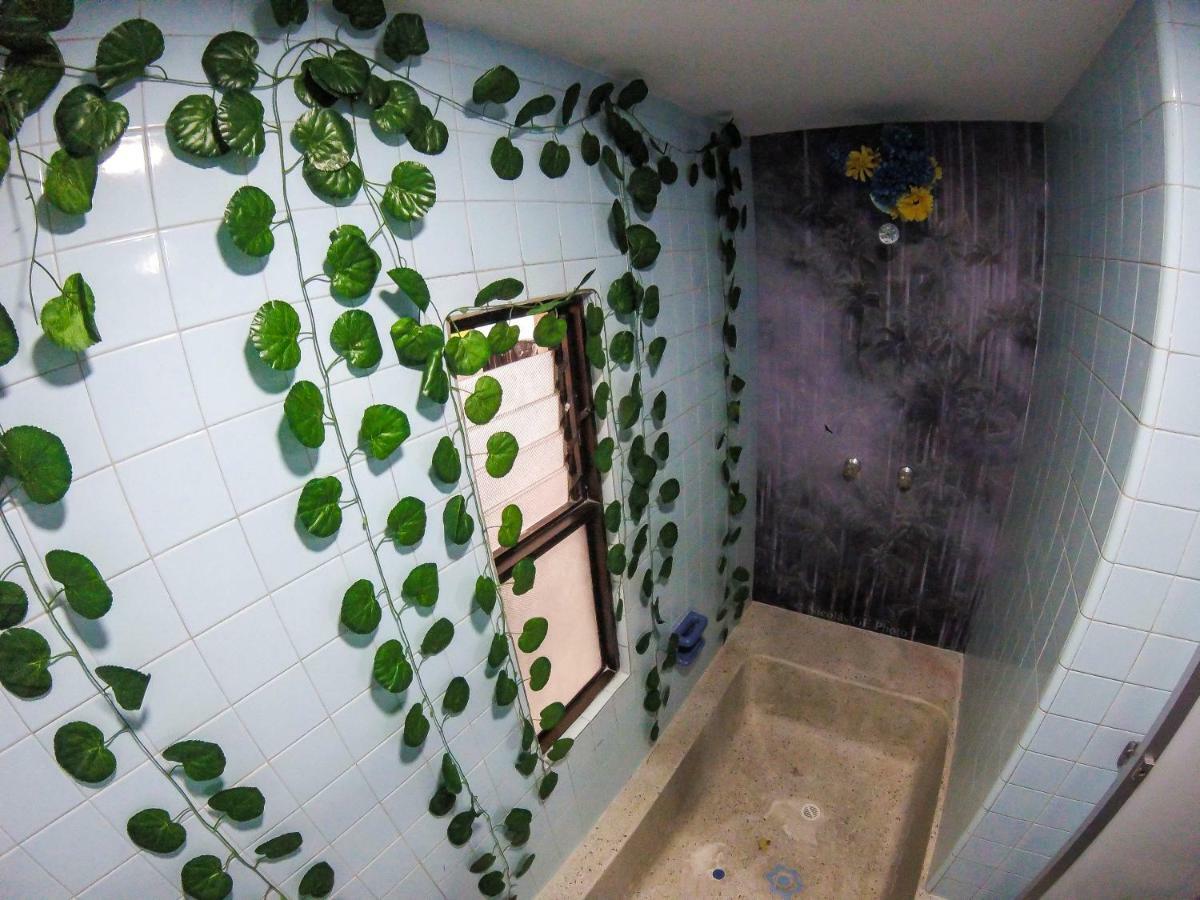 La Otra Mitad Hostel Armenia  Esterno foto
