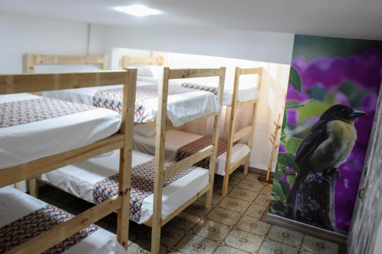 La Otra Mitad Hostel Armenia  Esterno foto